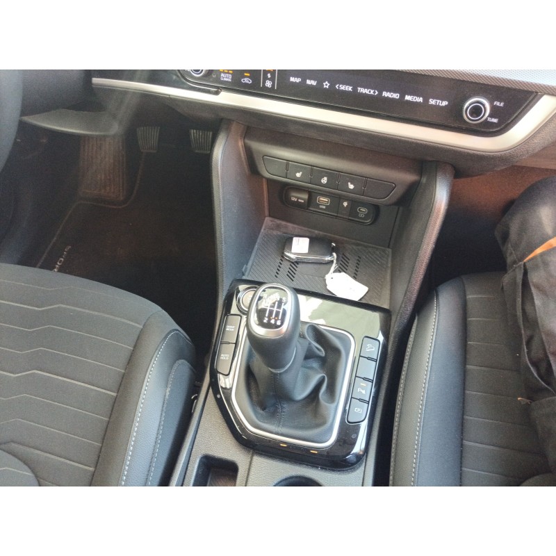 Recambio de palanca cambio para kia sportage v (nq5) 1.6 t-gdi referencia OEM IAM   