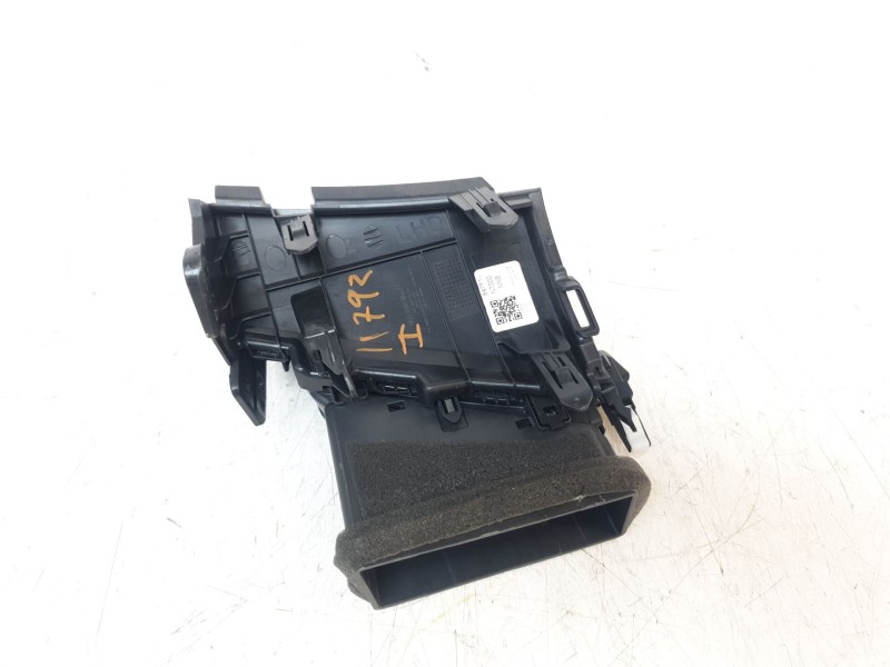 Recambio de aireador izquierdo para hyundai tucson (nx) maxx silver 2wd referencia OEM IAM 847F1N7000NNB  