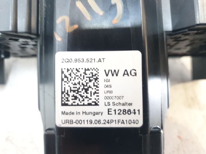 Recambio de mando multifuncion para seat ibiza v (kj1, kjg) 1.0 tsi referencia OEM IAM 2Q0953521AT  