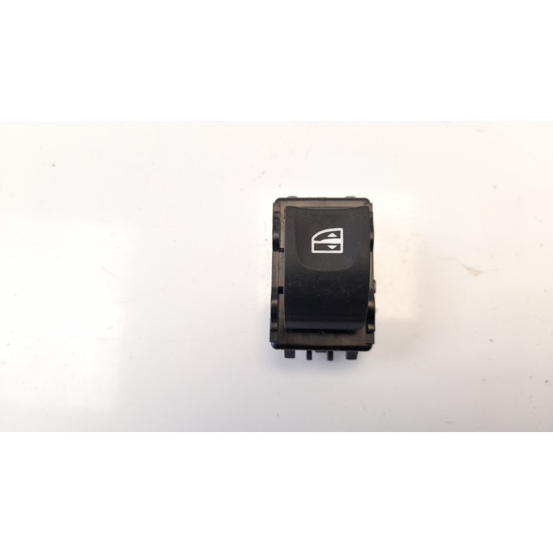 Recambio de mando elevalunas trasero derecho para renault megane iv berlina 5p 1.5 dci diesel fap energy referencia OEM IAM 2542