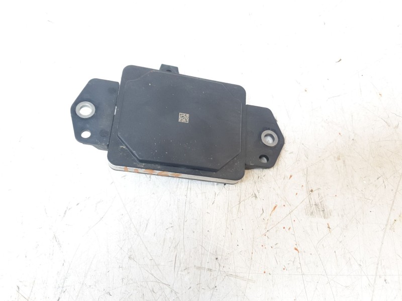 Recambio de modulo electronico para toyota yaris cross hybrid fwd style referencia OEM IAM 882100D010  