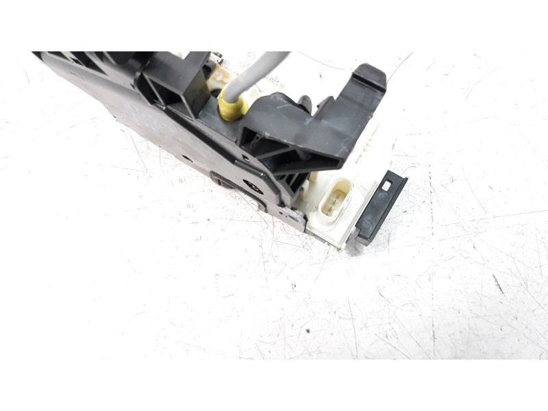 Recambio de cerradura puerta delantera derecha para mercedes-benz clase m (w166) ml 350 bluetec (166.004) referencia OEM IAM A16