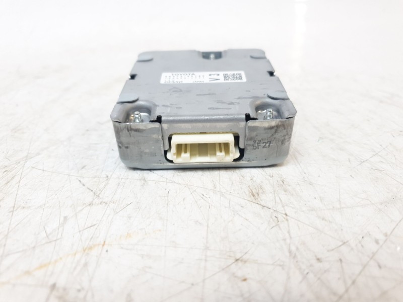 Recambio de modulo electronico para toyota yaris cross hybrid fwd style referencia OEM IAM 8657252180 1669001771 