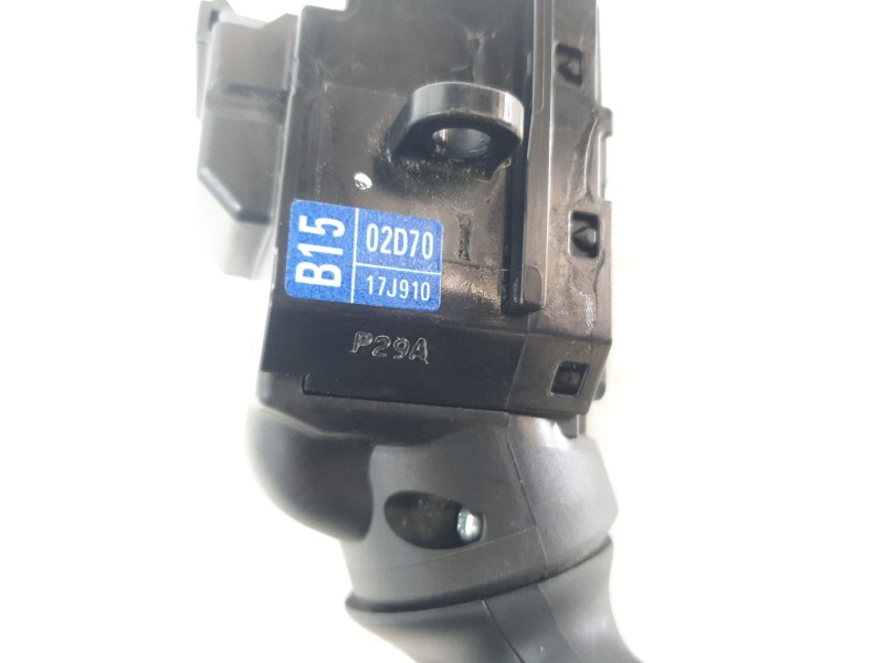 Recambio de mando intermitentes para toyota yaris cross hybrid fwd style referencia OEM IAM 02D7017J910  
