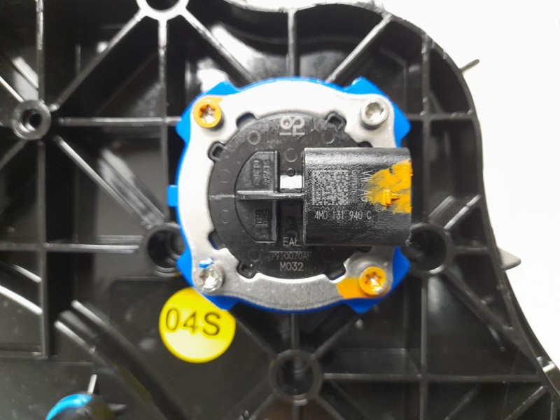 Recambio de deposito adblue para audi a4 b9 avant (8w5, 8wd) s4 tdi mild hybrid quattro referencia OEM IAM 8W0131878BT 4067405AN