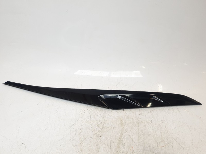 Recambio de moldura para hyundai tucson (nx) maxx silver 2wd referencia OEM IAM 87866N7100  