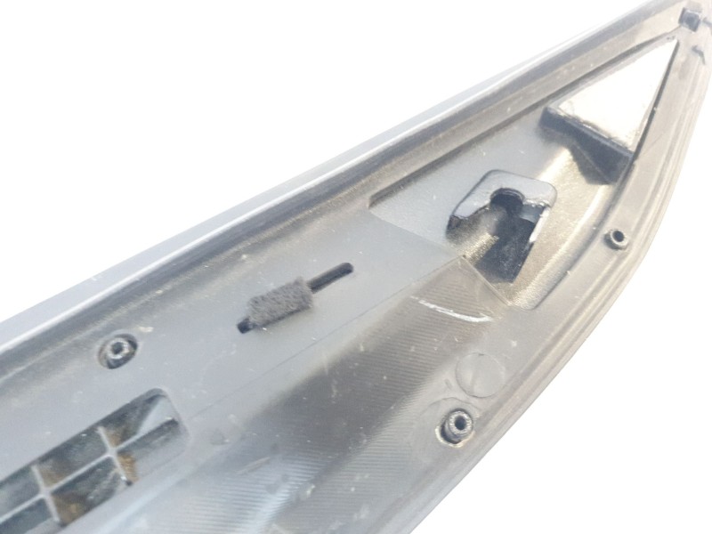 Recambio de moldura para hyundai tucson (nx) maxx silver 2wd referencia OEM IAM 87866N7100  