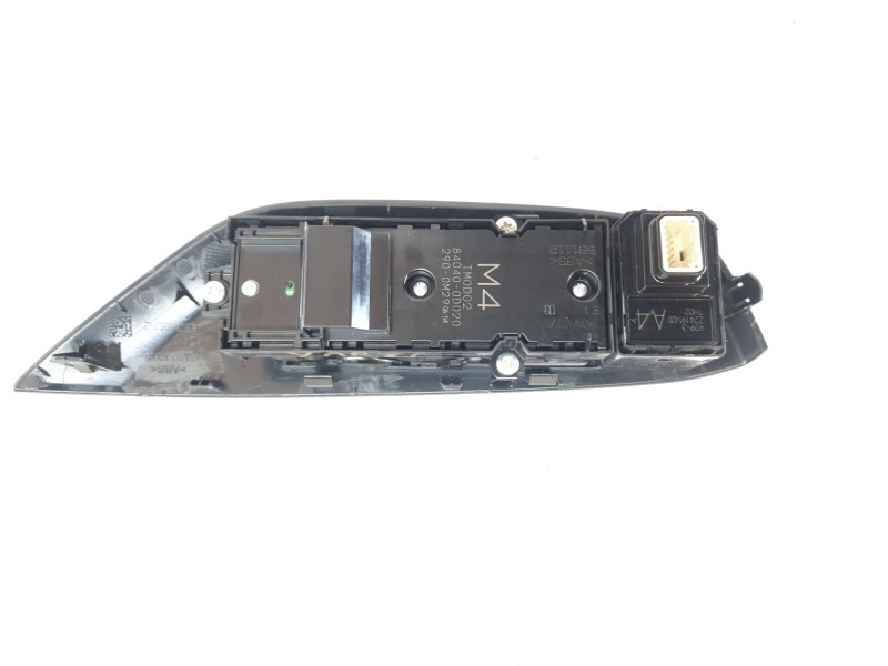 Recambio de mando elevalunas delantero izquierdo para toyota yaris cross hybrid fwd style referencia OEM IAM 840400D020  