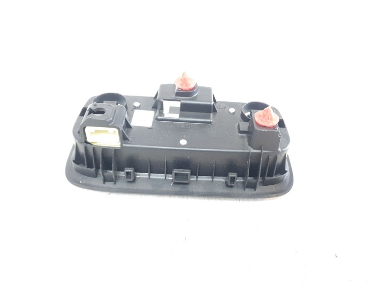 Recambio de luz interior para toyota yaris cross hybrid fwd style referencia OEM IAM 81260K0060  