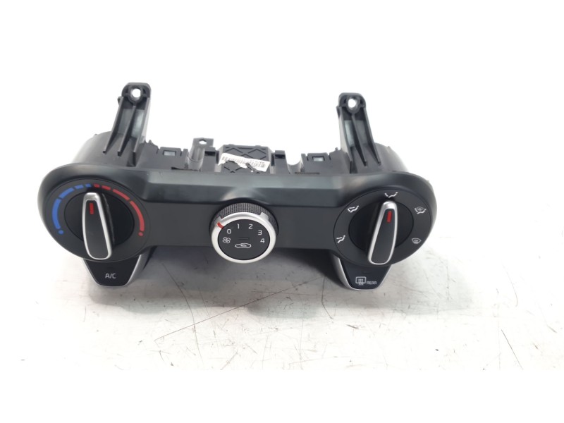 Recambio de mando calefaccion / aire acondicionado para kia stonic (ybcuv) concept referencia OEM IAM 97250H8020LEF  