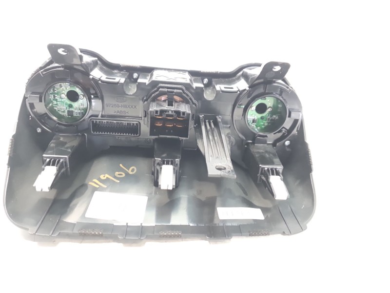Recambio de mando calefaccion / aire acondicionado para kia stonic (ybcuv) concept referencia OEM IAM 97250H8020LEF  