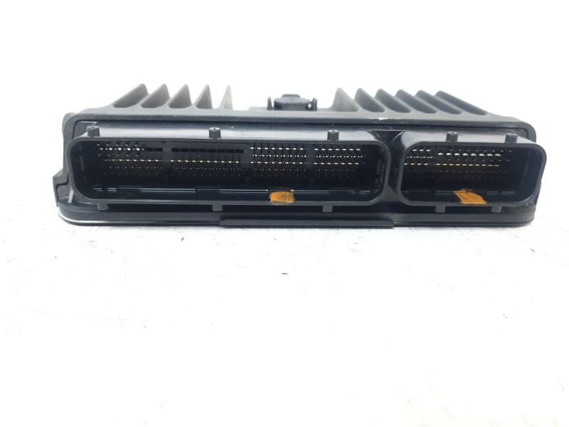 Recambio de centralita motor uce para toyota yaris cross hybrid fwd style referencia OEM IAM 896610UA00  