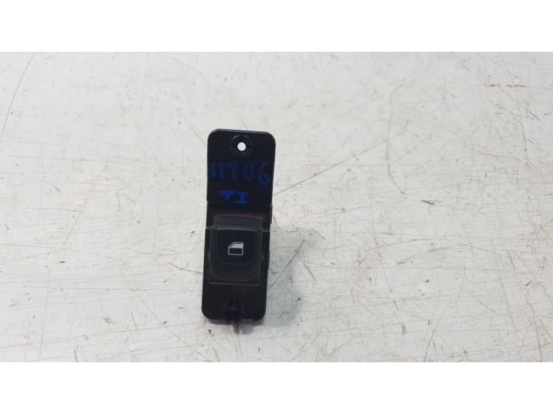 Recambio de mando elevalunas trasero izquierdo para kia stonic (ybcuv) concept referencia OEM IAM 4D65201000  