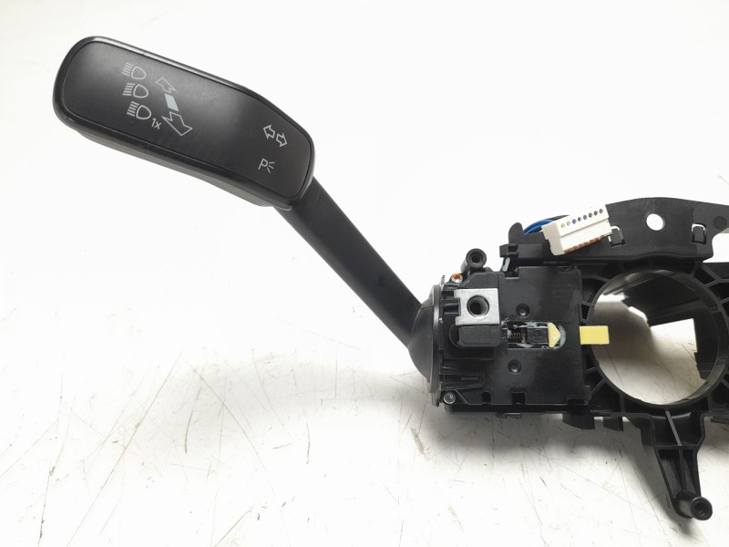 Recambio de mando multifuncion para seat ateca (khp) style xm referencia OEM IAM 5Q1953507FL  