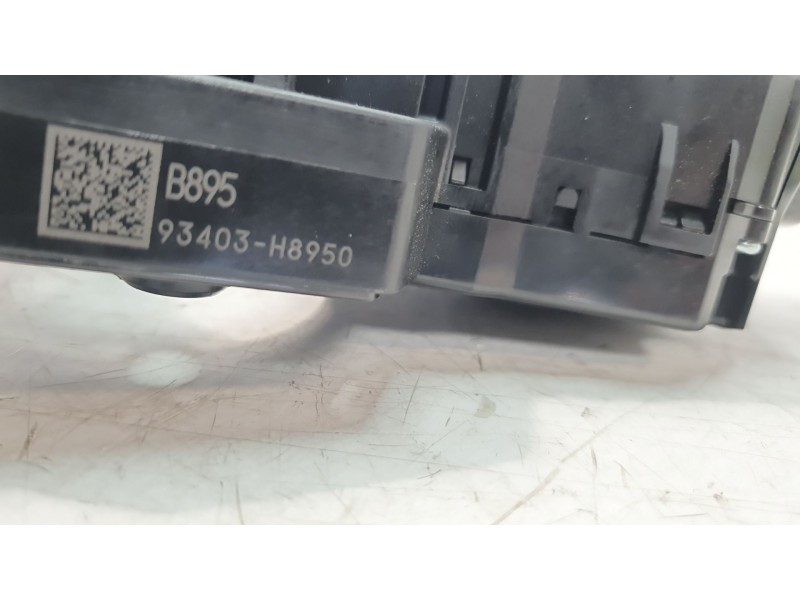 Recambio de mando multifuncion para kia stonic (ybcuv) concept referencia OEM IAM 93403H8950  
