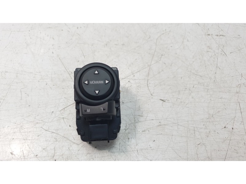 Recambio de mando retrovisor para kia stonic (ybcuv) concept referencia OEM IAM 4D64801160  