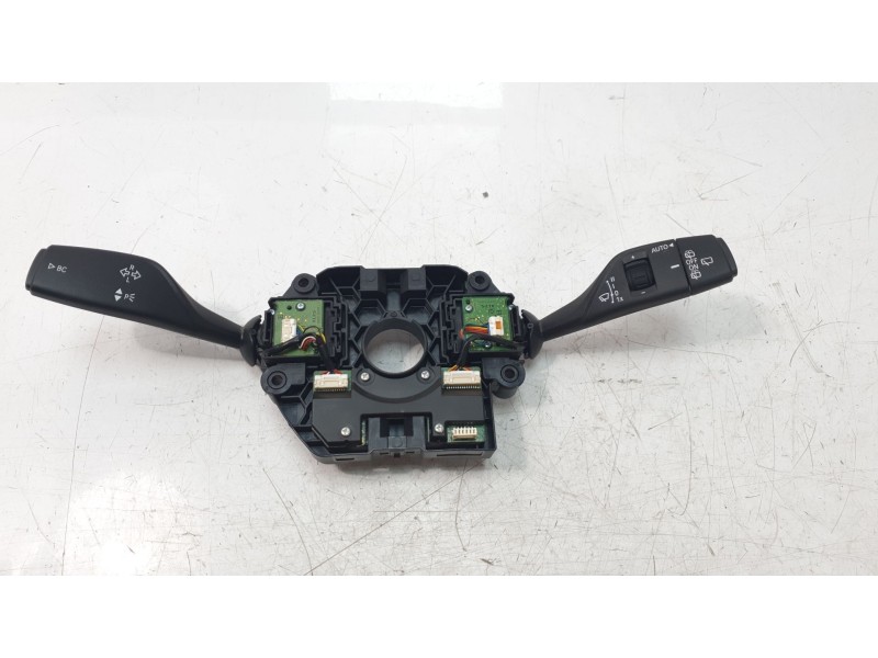 Recambio de mando multifuncion para bmw serie x1 (f48) sdrive18d referencia OEM IAM 6827369  