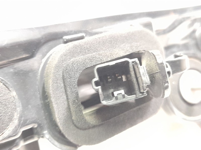 Recambio de piloto trasero derecho interior para citroën c4 iii (ba_, bb_, bc_) 1.2 puretech 130 (bahnsa, bahnsb) referencia OEM