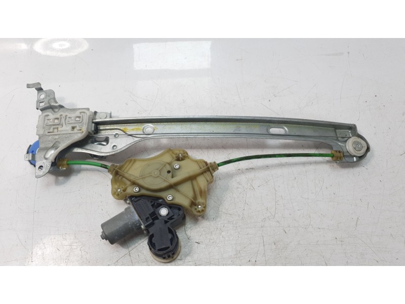 Recambio de elevalunas trasero izquierdo para toyota corolla (e21) hybrid active referencia OEM IAM 6984002680  