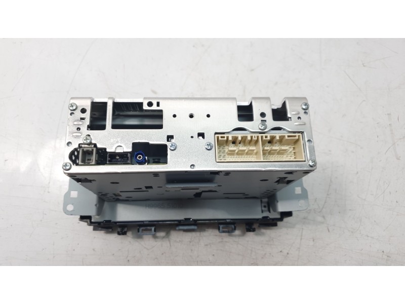 Recambio de sistema audio / radio cd para kia stonic (ybcuv) concept referencia OEM IAM 96160H8800FHV  