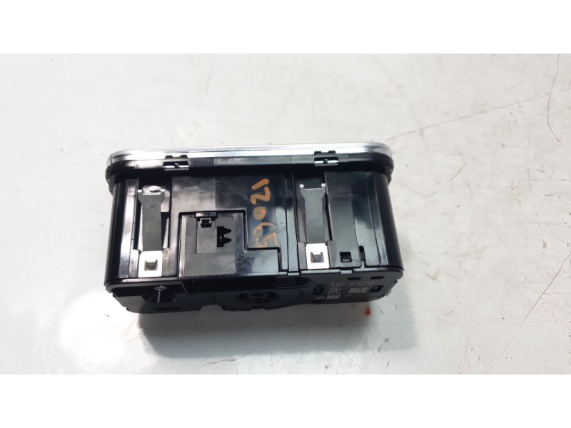 Recambio de mando luces para mercedes-benz cla (c118) cla 200 4-matic (118.388) referencia OEM IAM A2479052902  