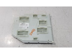 CAJA RELES / FUSIBLES A2479008109 A2C7664580700 