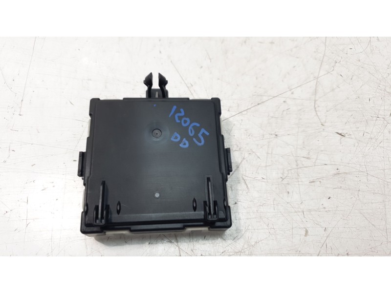 Recambio de modulo confort para mercedes-benz cla (c118) cla 200 4-matic (118.388) referencia OEM IAM A1779004106  