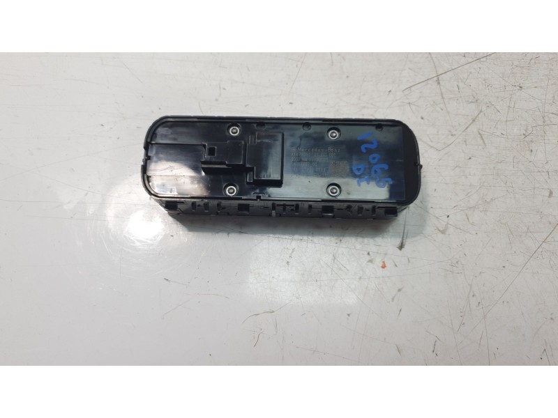Recambio de mando elevalunas delantero izquierdo para mercedes-benz cla (c118) cla 200 4-matic (118.388) referencia OEM IAM A167