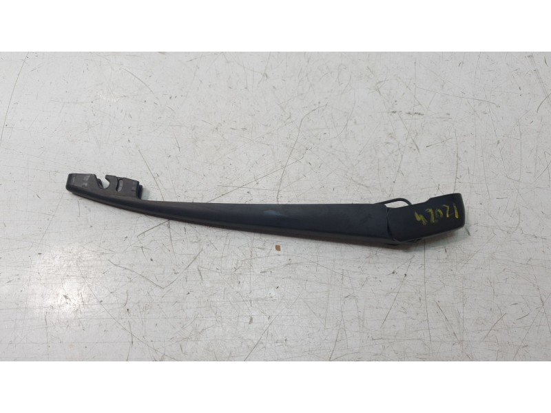 Recambio de brazo limpia trasero para subaru outback (bs) 2.0 d awd (bsd) referencia OEM IAM 35610  