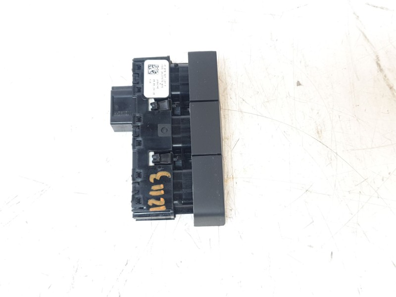 Recambio de puerta lateral corredera izquierda para seat ibiza v (kj1, kjg) 1.0 tsi referencia OEM IAM 6F0927137F  