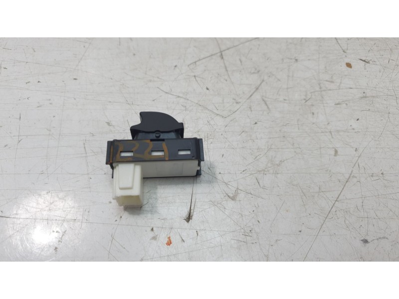 Recambio de mando elevalunas delantero derecho para peugeot 308 sw iii (fc_, fj_, fr_, f4_, fn_) puretech 130 (frhnsl, frhnst) r