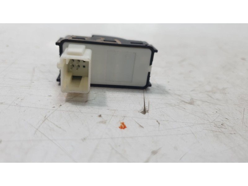 Recambio de mando elevalunas delantero derecho para peugeot 308 sw iii (fc_, fj_, fr_, f4_, fn_) puretech 130 (frhnsl, frhnst) r