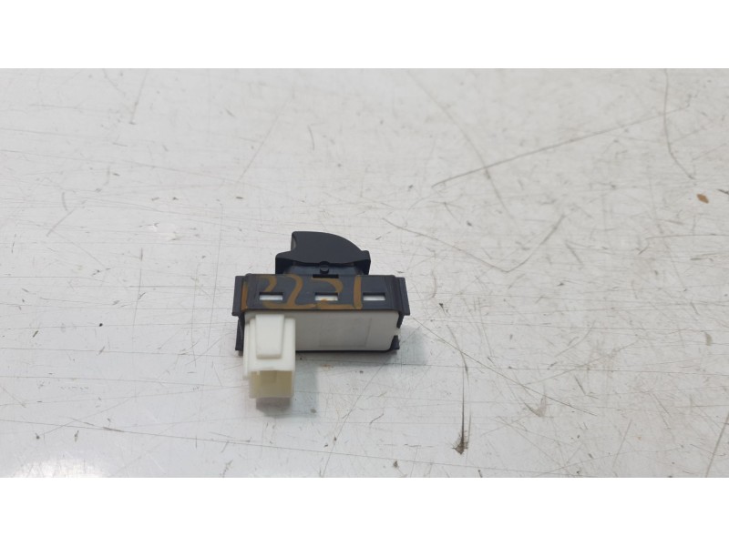 Recambio de mando elevalunas trasero derecho para peugeot 308 sw iii (fc_, fj_, fr_, f4_, fn_) puretech 130 (frhnsl, frhnst) ref