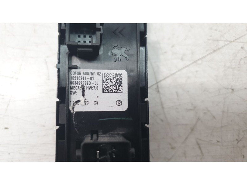 Recambio de mando elevalunas delantero izquierdo para peugeot 308 sw iii (fc_, fj_, fr_, f4_, fn_) puretech 130 (frhnsl, frhnst)