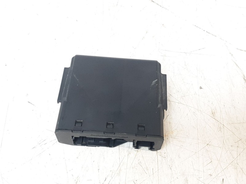 Recambio de modulo electronico para toyota yaris cross hybrid fwd style referencia OEM IAM 82644K0050  