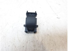 Recambio de mando elevalunas trasero izquierdo para toyota yaris cross hybrid fwd style referencia OEM IAM 8481002260  