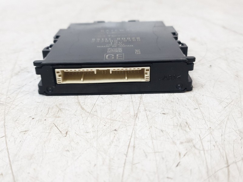 Recambio de modulo electronico para toyota yaris cross hybrid fwd style referencia OEM IAM 891110D020  