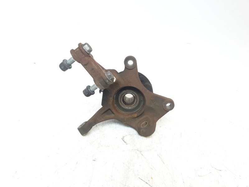 Recambio de mangueta delantera izquierda para dacia duster ambiance 4x2 referencia OEM IAM 8200881824  