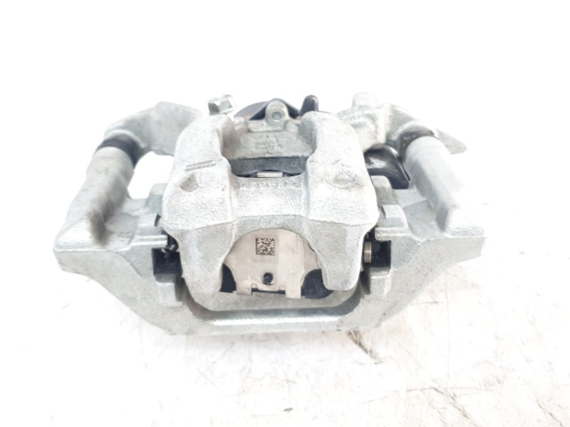 Recambio de pinza de freno trasera izquierda para toyota yaris cross hybrid fwd style referencia OEM IAM L99514  