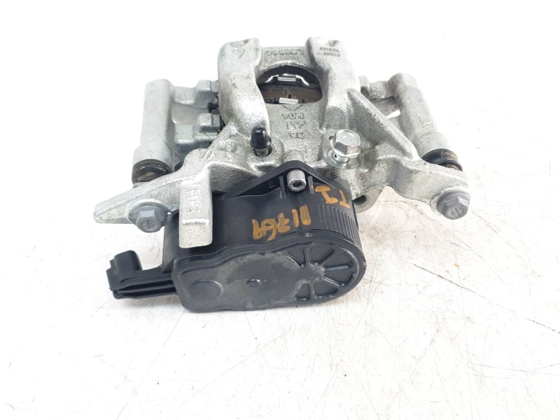 Recambio de pinza de freno trasera izquierda para toyota yaris cross hybrid fwd style referencia OEM IAM L99514  