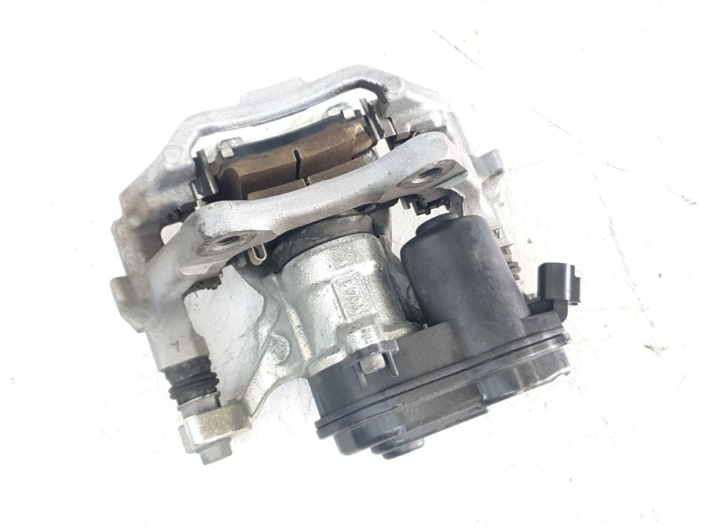 Recambio de pinza de freno trasera derecha para toyota corolla (e21) hybrid active referencia OEM IAM 4783002360  
