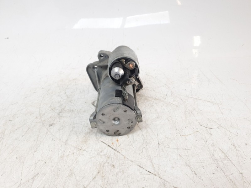 Recambio de motor arranque para dacia duster ambiance 4x2 referencia OEM IAM 233003329R  ARF170153