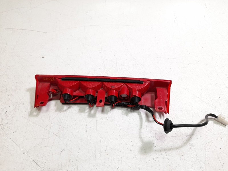 Recambio de luz central de freno para kia stonic (ybcuv) concept referencia OEM IAM 92700H8400  