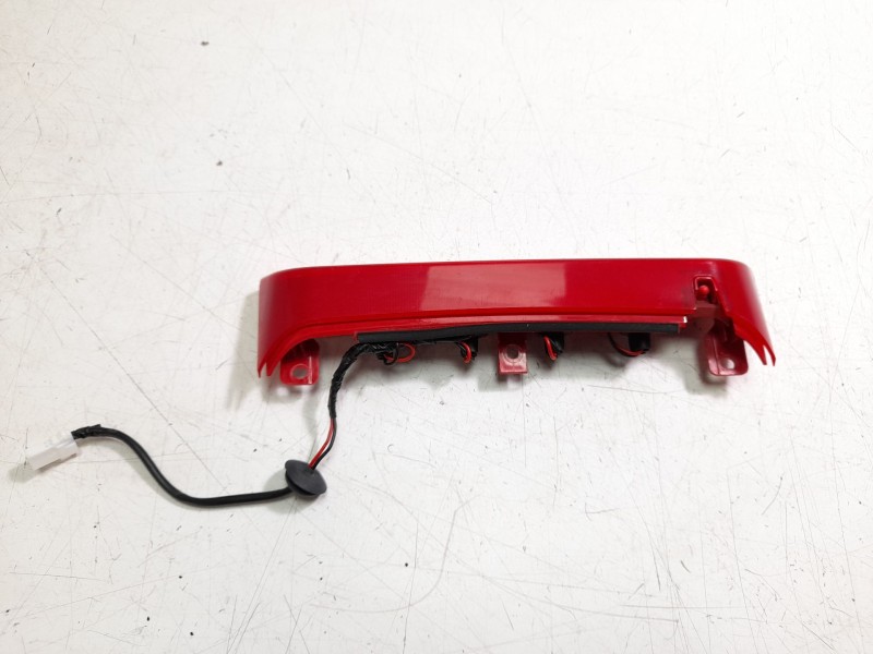 Recambio de luz central de freno para kia stonic (ybcuv) concept referencia OEM IAM 92700H8400  