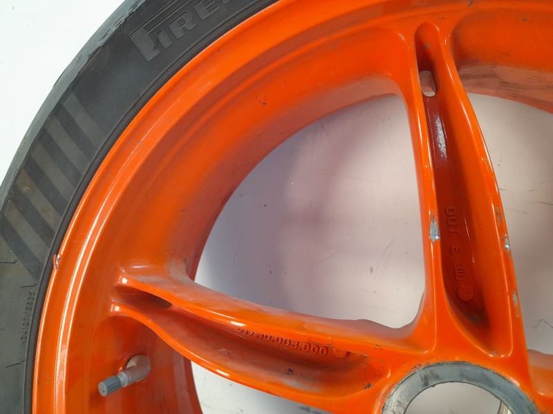 Recambio de llanta para ktm 1290 super duke r referencia OEM IAM 61710003000EB  
