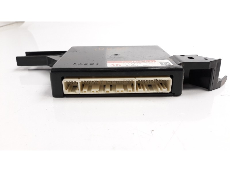 Recambio de modulo electronico para lexus rx 3.5 v6 24v cat referencia OEM IAM 8865048640 1777008264 