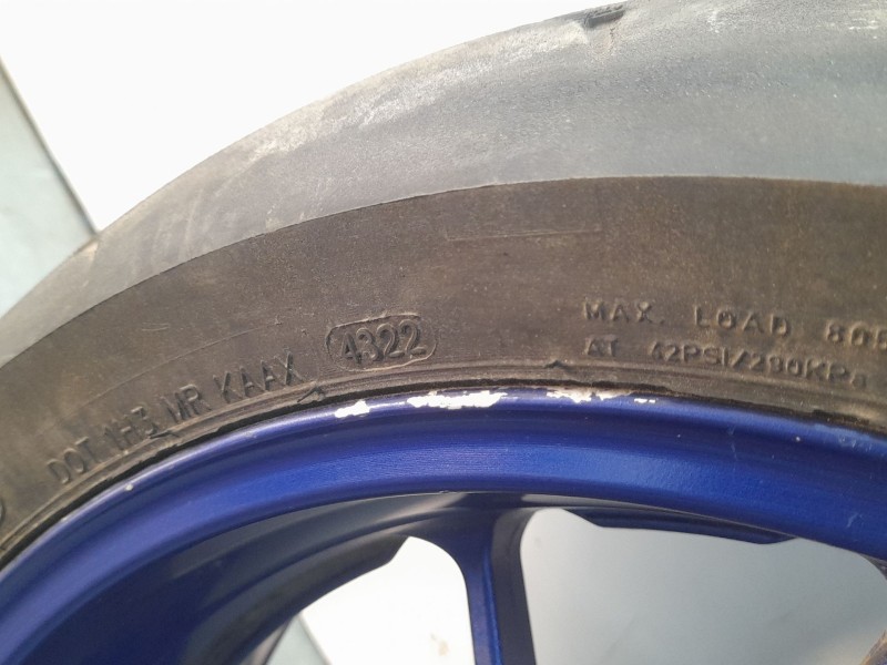 Recambio de llanta para yamaha mt-09 (7.2013) referencia OEM IAM 2DR2533800P0  