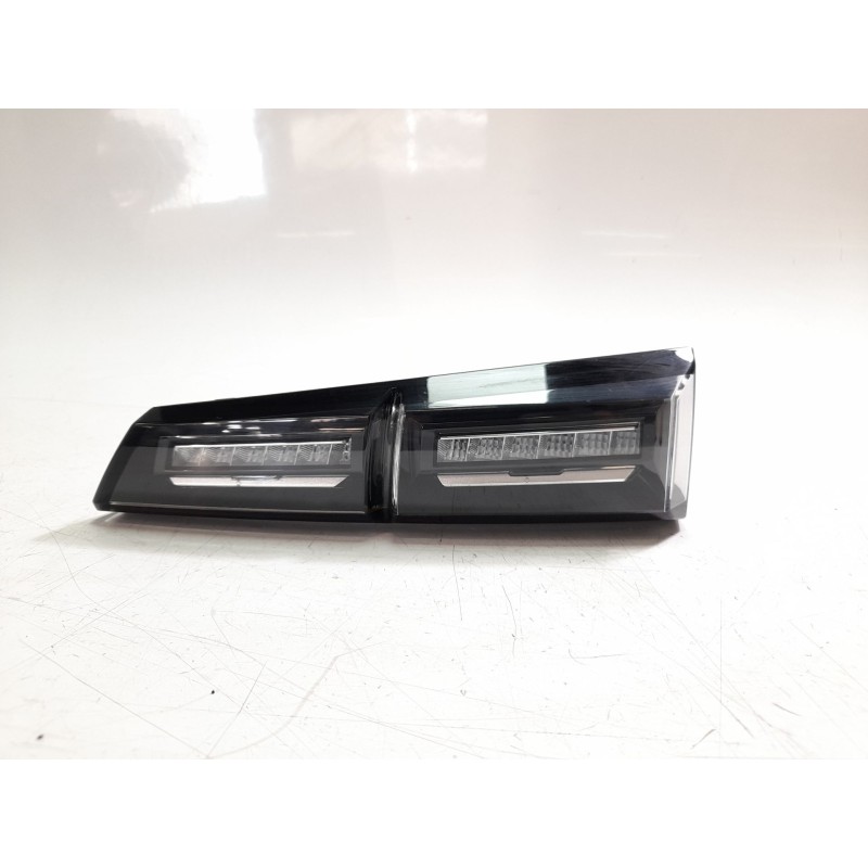 Recambio de piloto trasero derecho interior para peugeot 308 sw iii (fc_, fj_, fr_, f4_, fn_) puretech 130 (frhnsl, frhnst) refe