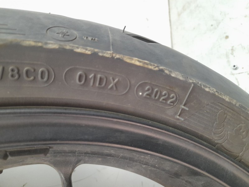 Recambio de llanta para honda cb 500f referencia OEM IAM 42650MKPDP0  