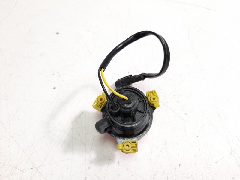 Recambio de piloto delantero izquierdo para invicta metro pick up electrico referencia OEM IAM INTERMITENTE  